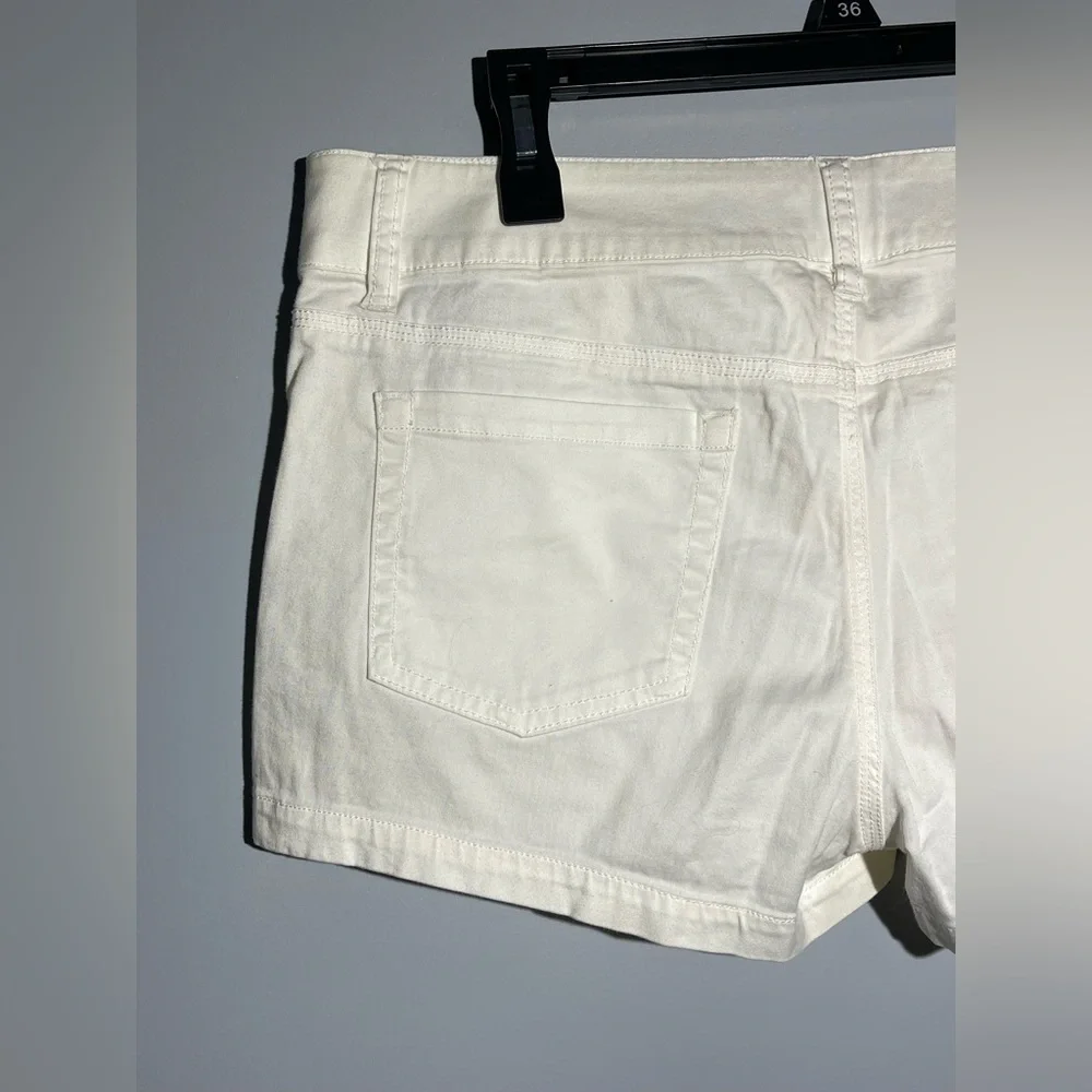 Guess White Jean Shorts Casual Style - Picture 6 of 12
